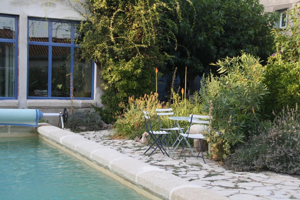 Aux Pots Bleus Bed & Breakfast Nissan-lez-Enserune Exterior photo